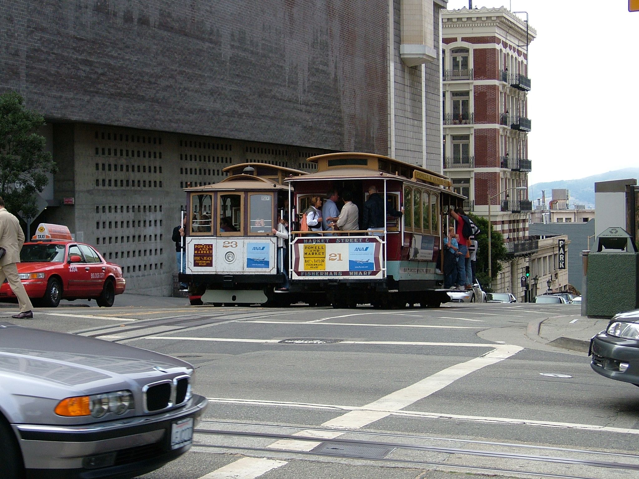 Photo 42 of 61 from the album Highlights USA 2004.