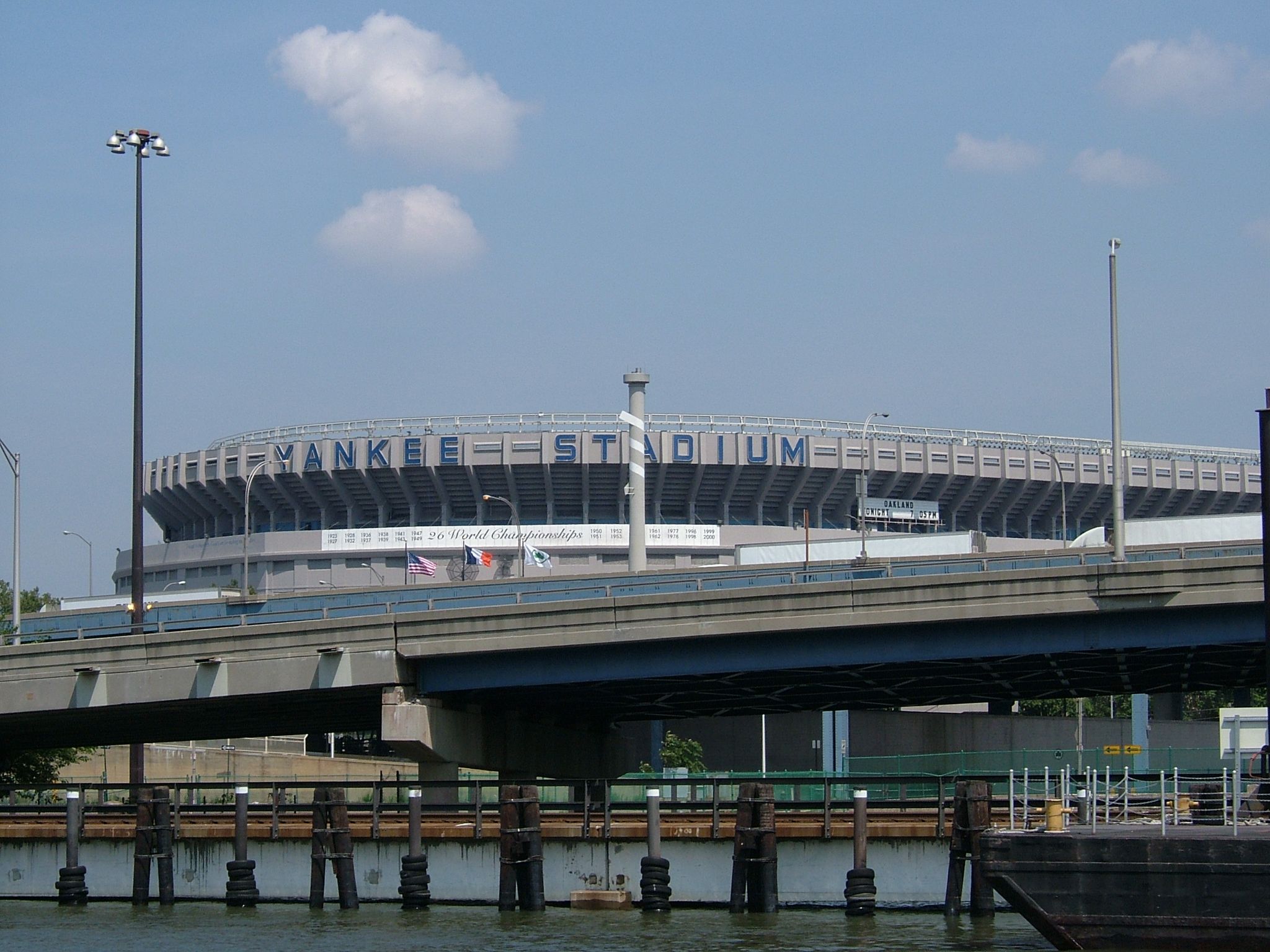 Photo 51 of 61 from the album Highlights USA 2004.