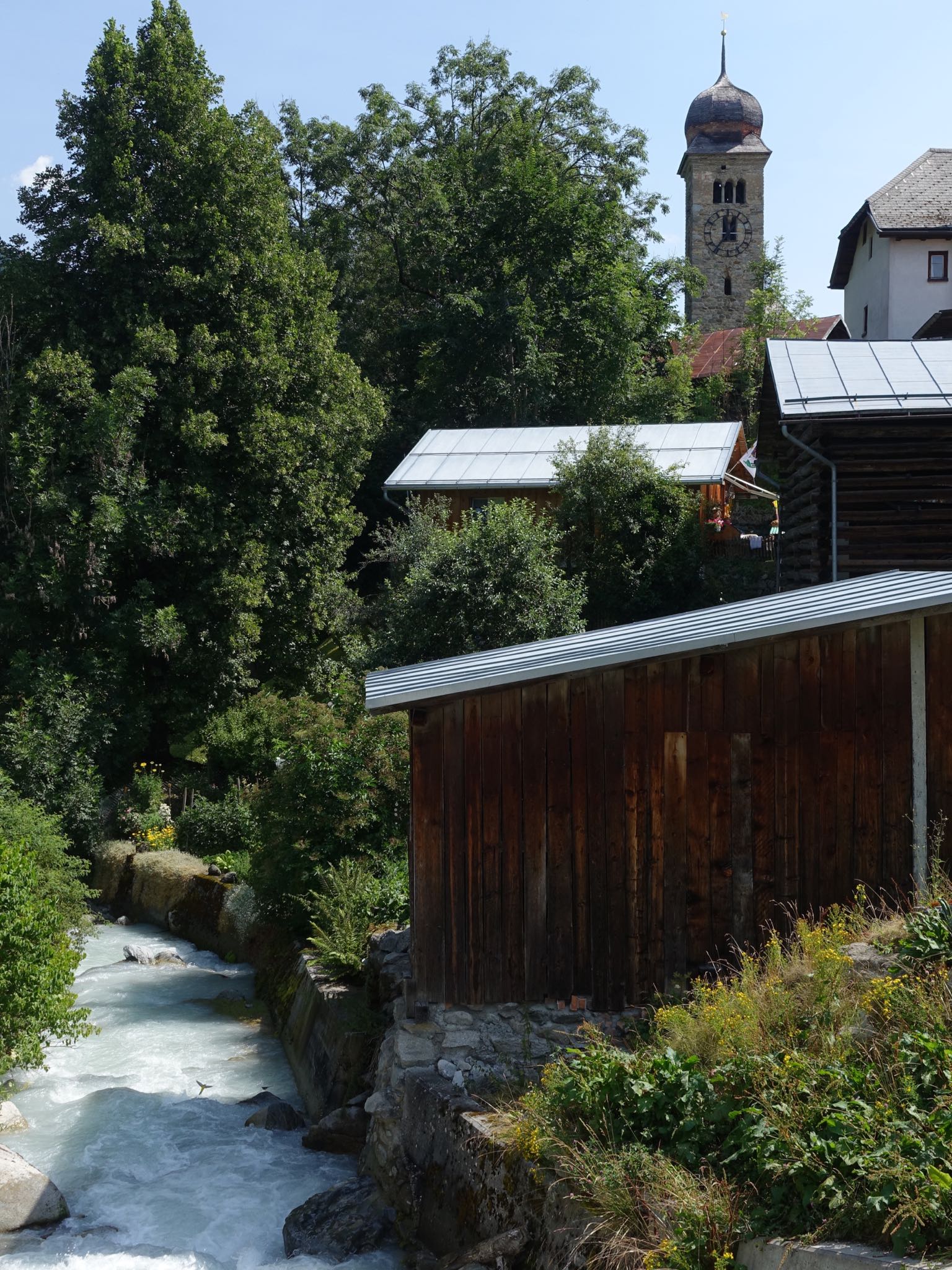 Photo 79 of 120 from the album Highlights Vuorz 2015.