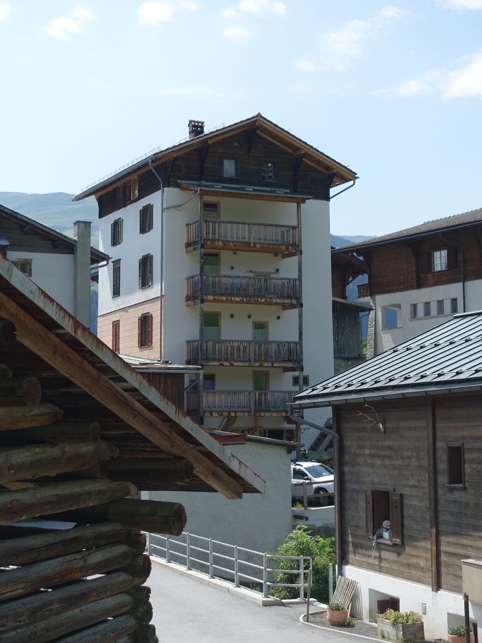 Photo 90 of 120 from the album Highlights Vuorz 2015.