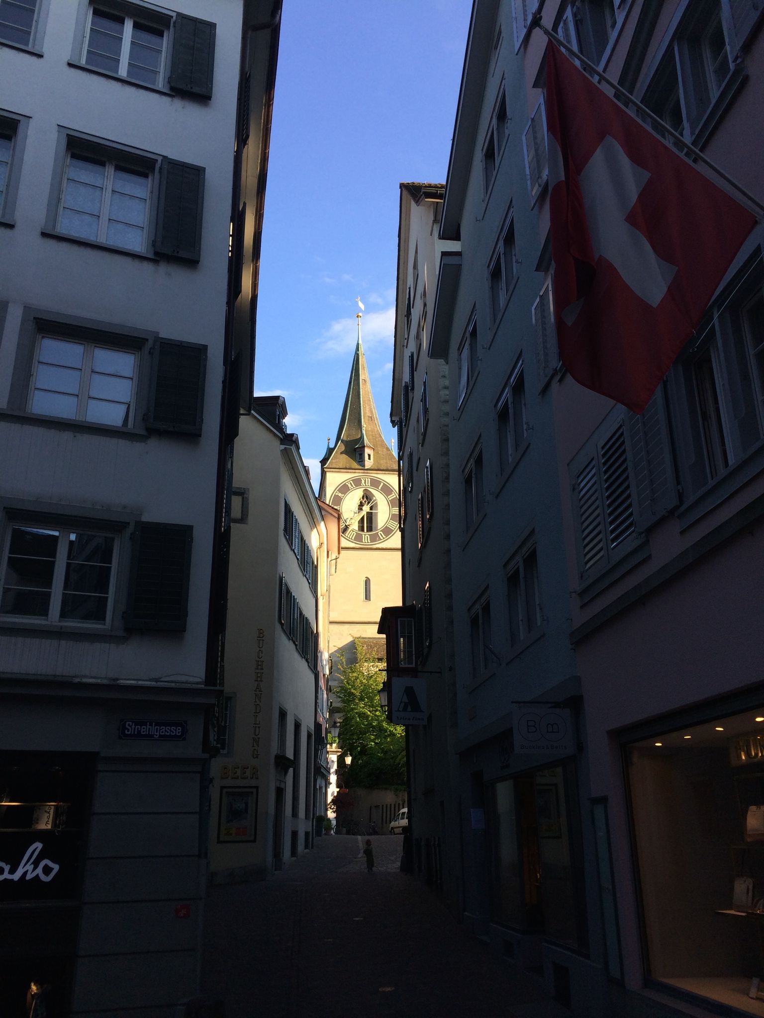 Photo 19 of 43 from the album Zurich.